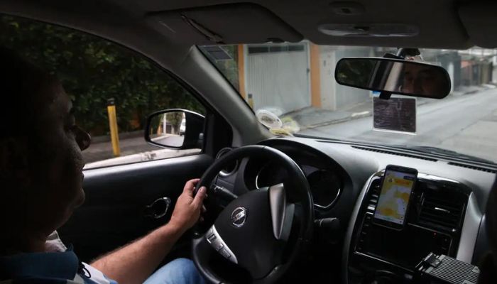 Uber: todas as corridas têm que ter ar-condicionado sem taxa extra